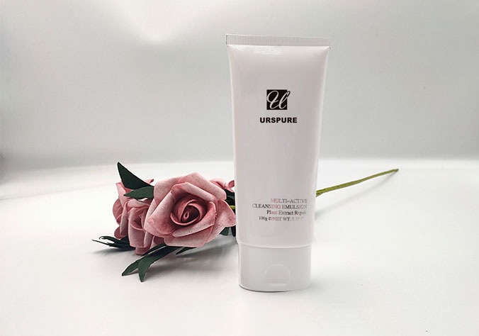 多重活性潔面乳